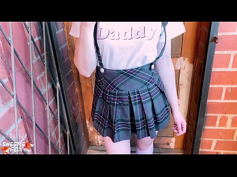 ❤️ 女学生深深地吸吮她的鸡巴，代替上课做爱 ☑  性爱❤